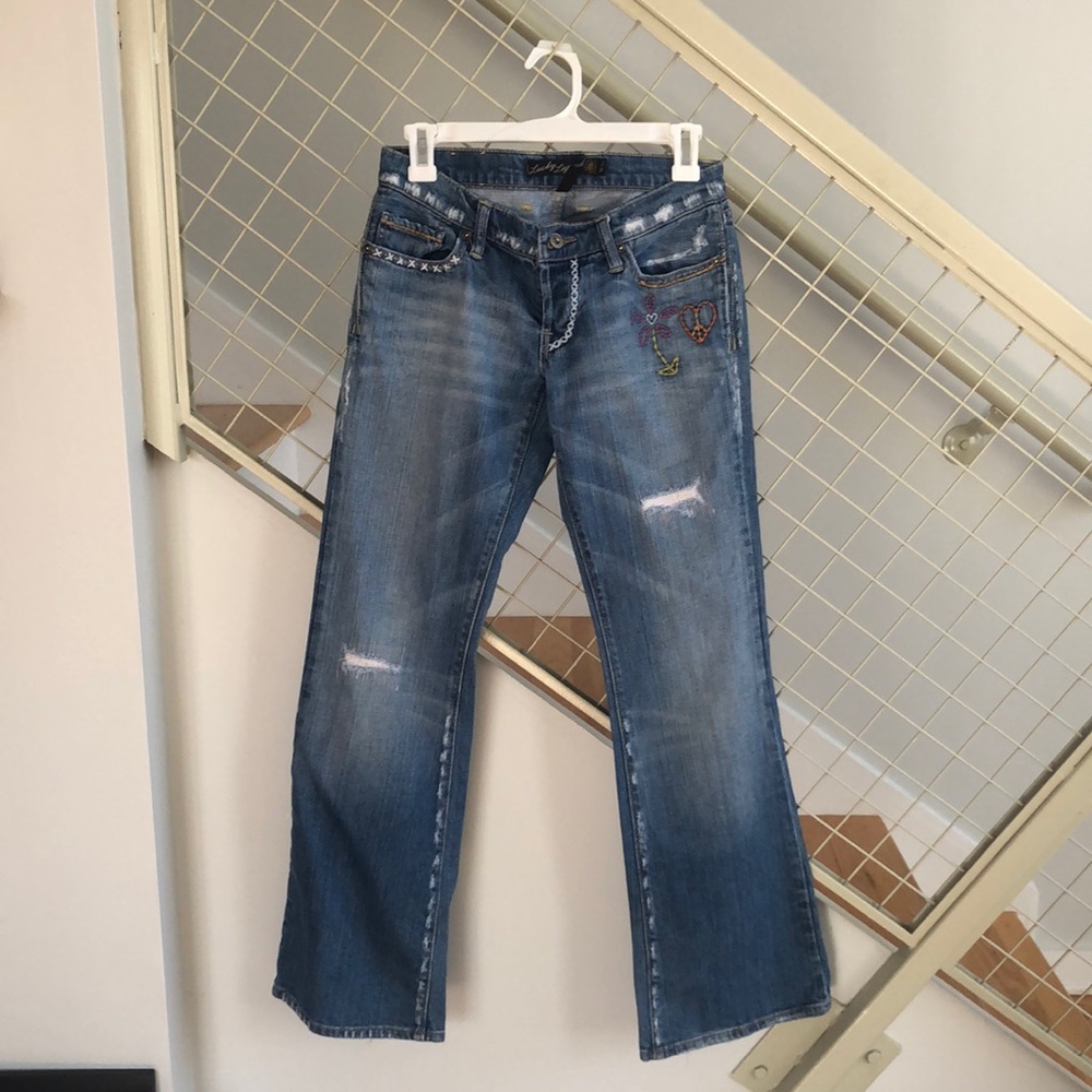 Lucky Brand embroidered “hippie” jeans - size 26/2
